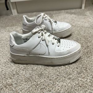 Nike sage low Air Force 1 platform sneaker